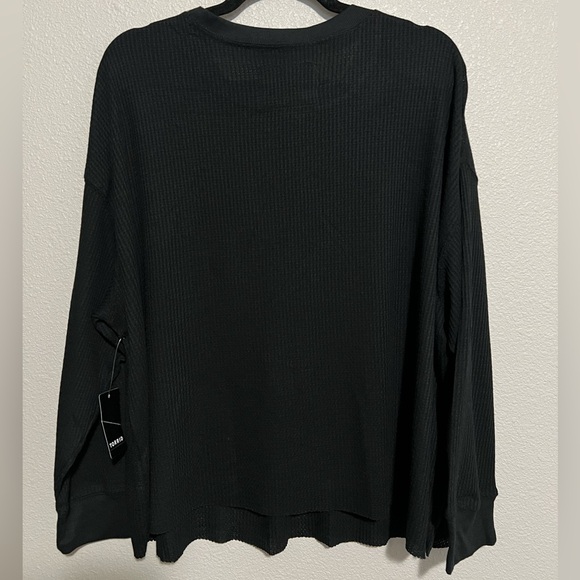 Torrid Rolling Stones Waffle Crop Long Sleeve Tee NWT - Picture 7 of 8